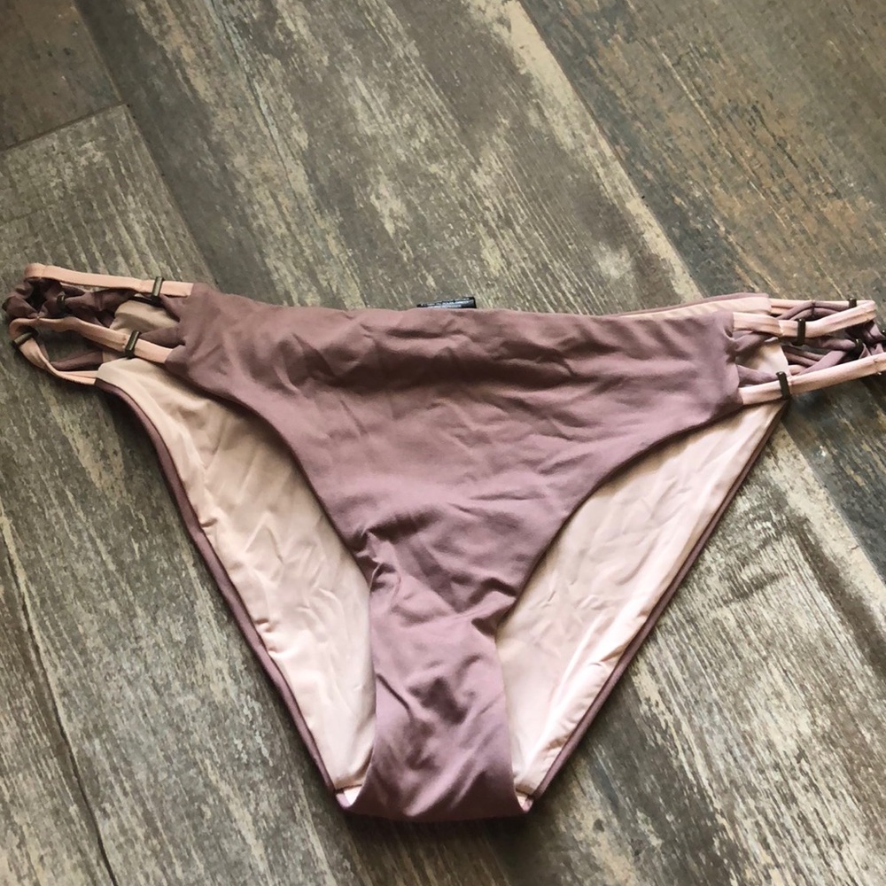 Bikini bottoms